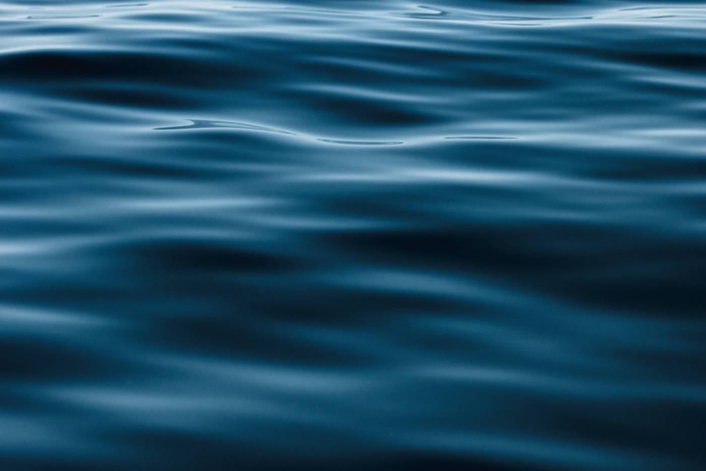 blue shallow water  picture