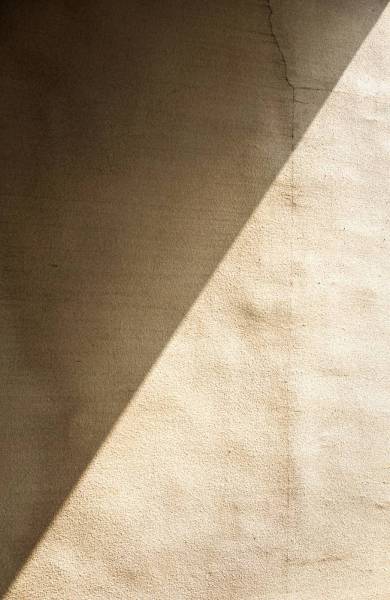  brown concrete wall 
